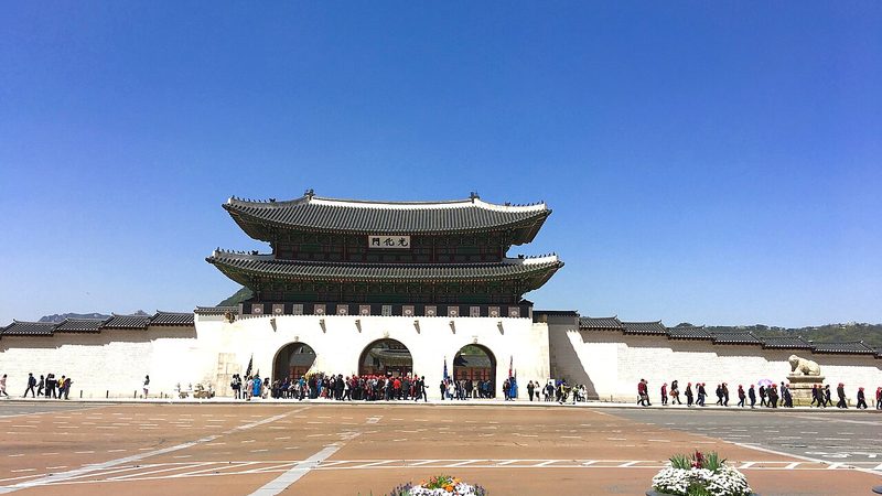 광화문 앞에서 바라본 경복궁 정문